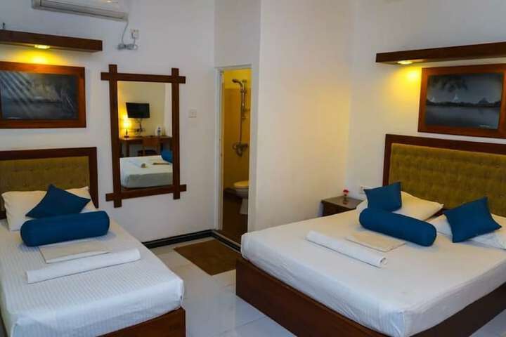 Room 5 of 15