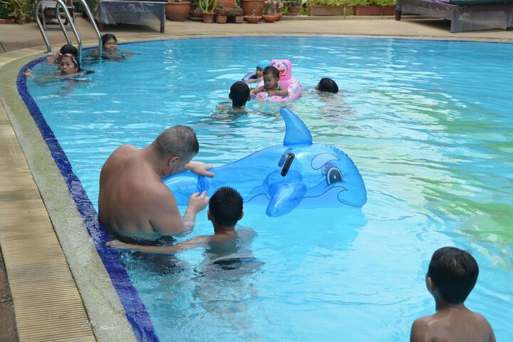 Hotel Pool