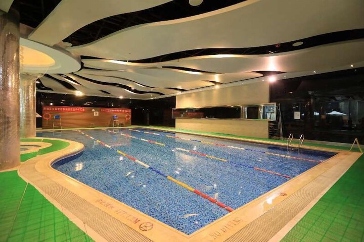 Pool Hotel