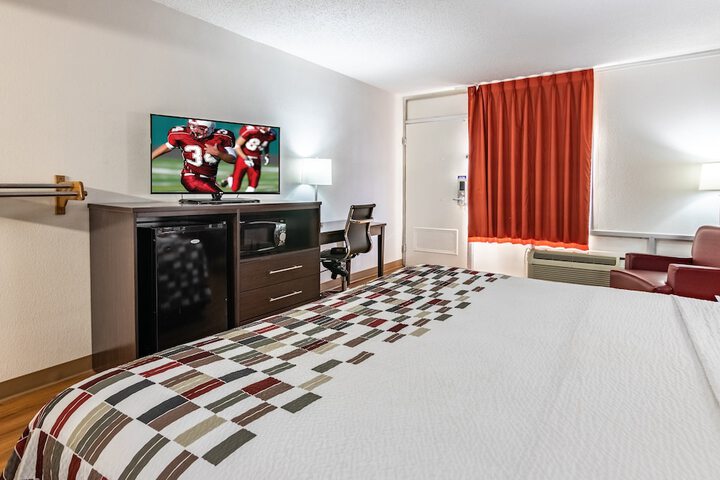 Superior King Bed (1 of 10)