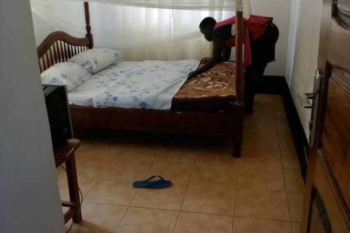 Room 14 of 59