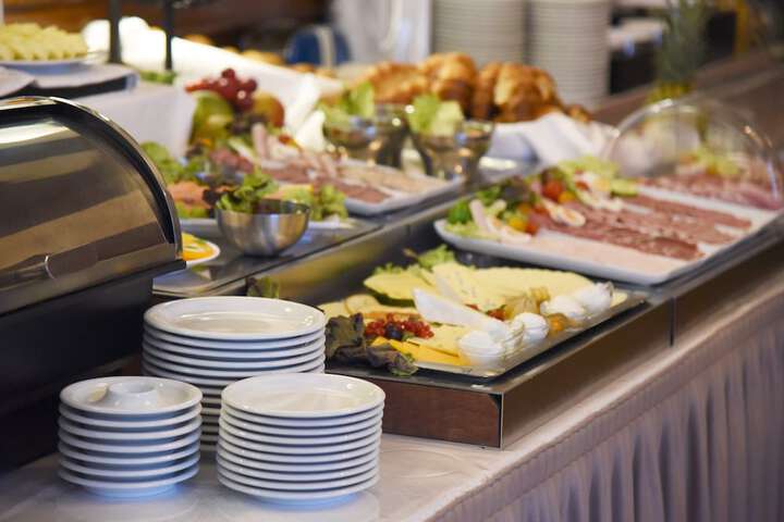 Dining 54 of 68