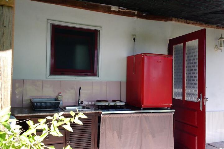 Room 4 of 109