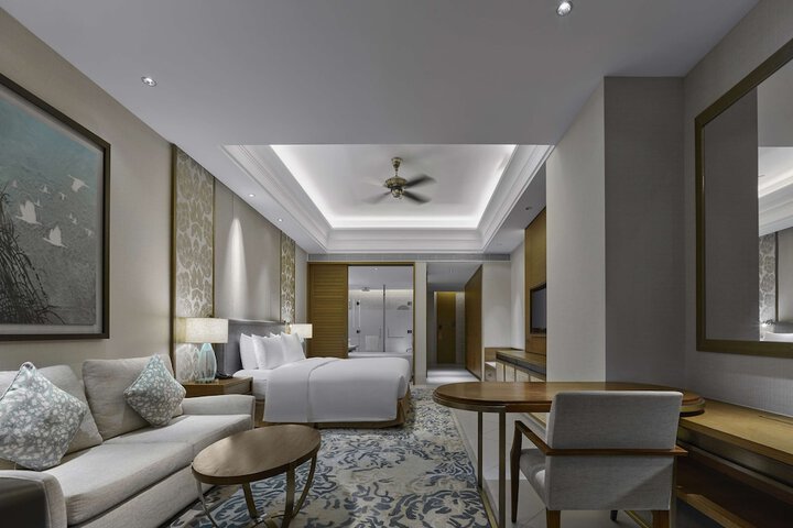 Room 13 of 111