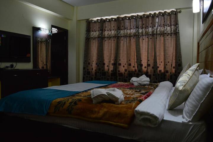 Room 11 of 43