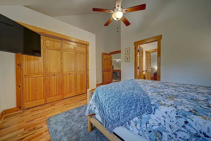 Room 5 of 22