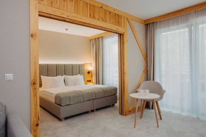 Room 5 of 28