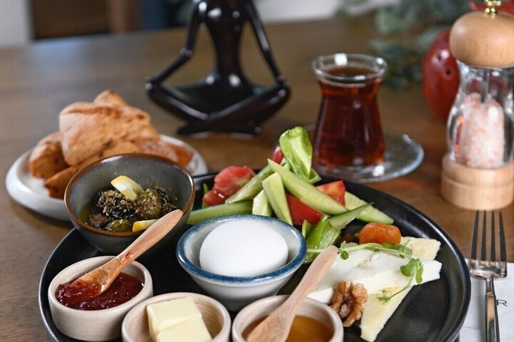 Breakfast/Coffee Service 73 of 91