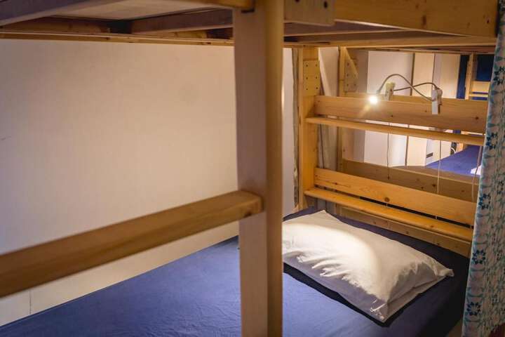 Room 21 of 61