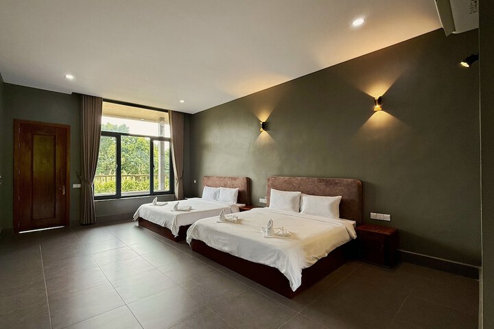 Room 3 of 40