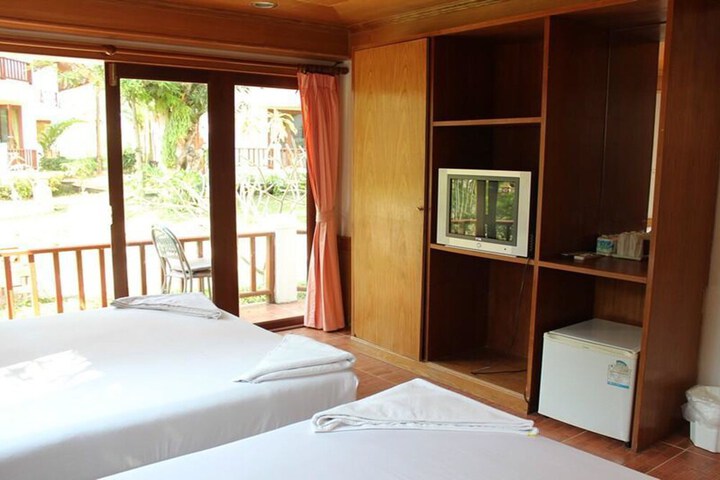 Room 5 of 53