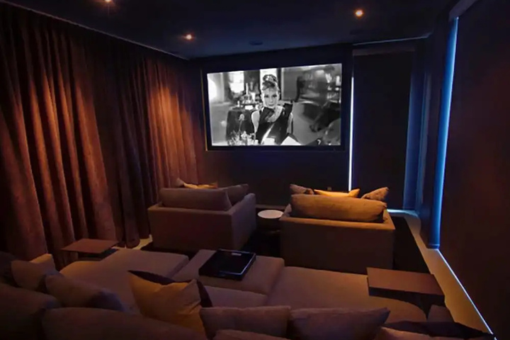 Room 2 of 15