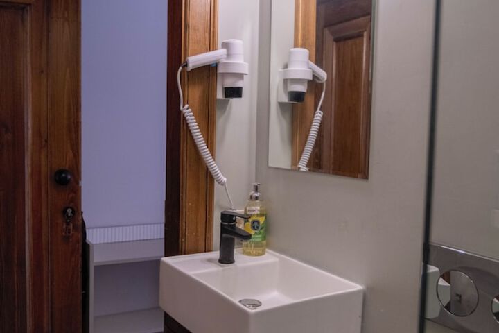 Room 41 of 70