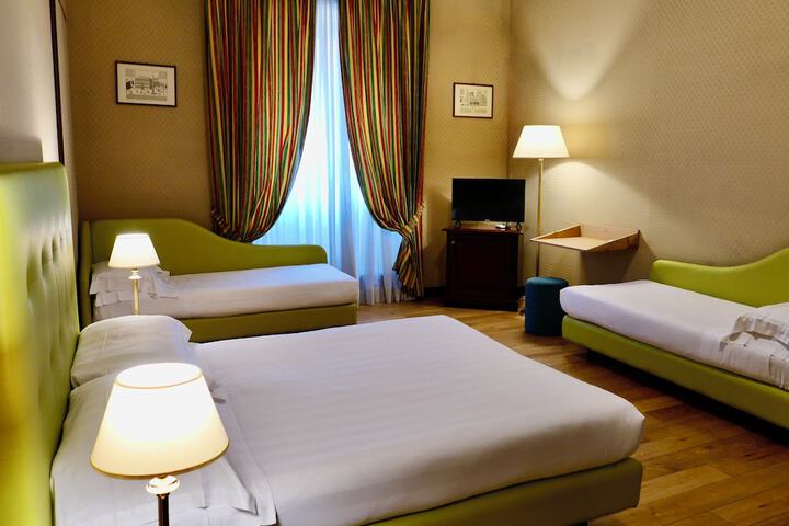 Room 54 of 92