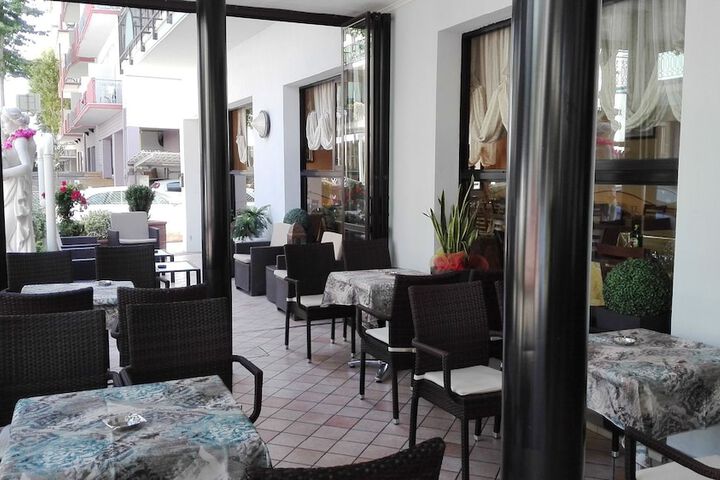 Hotel 6 of 36