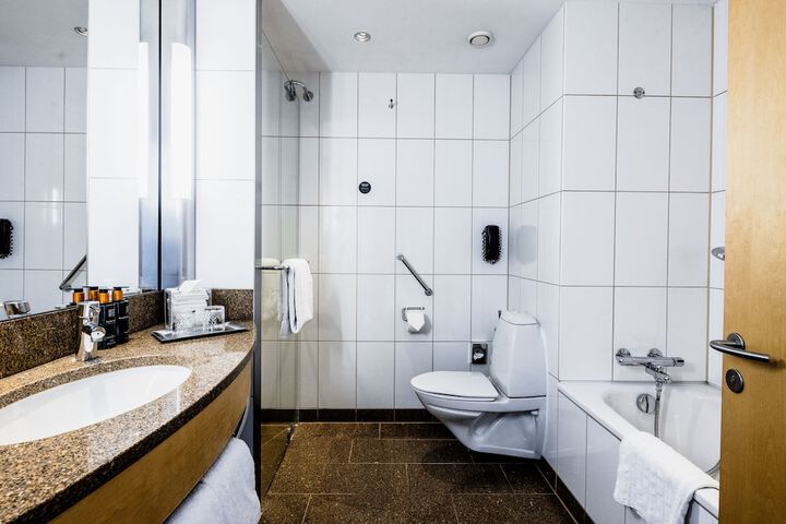 Clean Restrooms