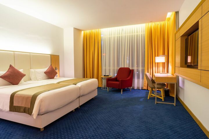 Room 9 of 49