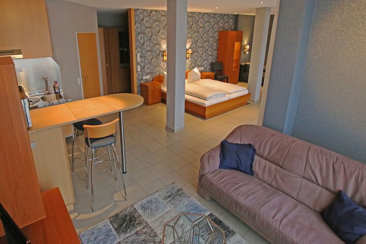 Room 19 of 45