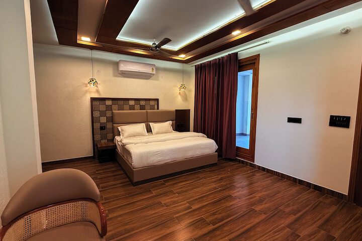 Room 19 of 95