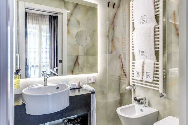 Bathroom Interior Photo