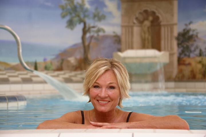 Pool 26 of 63