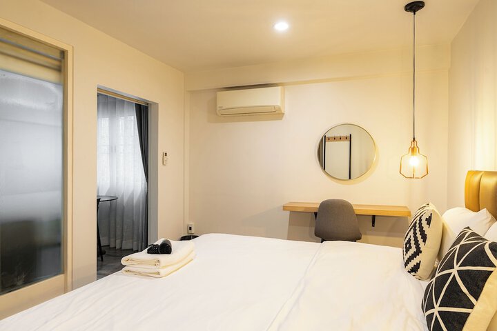 Room 56 of 153