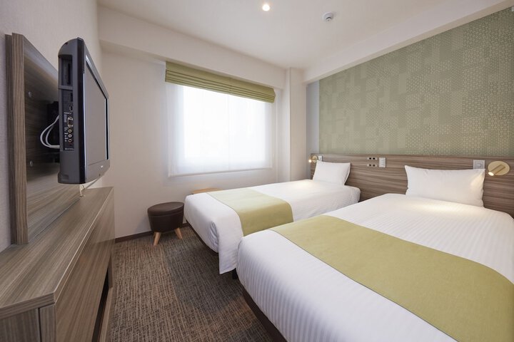 Room 6 of 23