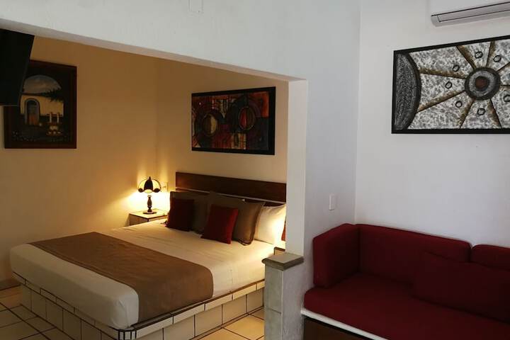 Room 9 of 43