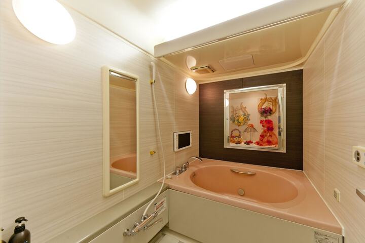Room 17 of 30
