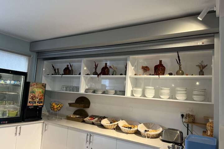 Breakfast area