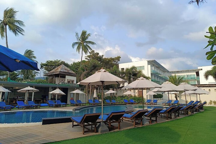 Pool 109 of 218
