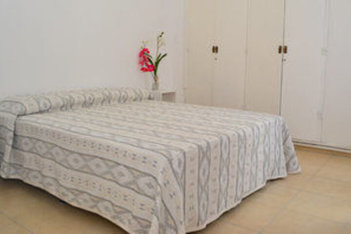 Room 9 of 23