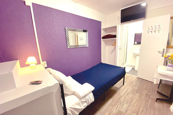 Room 4 of 56
