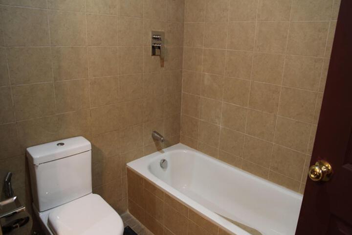 Room 2 of 5