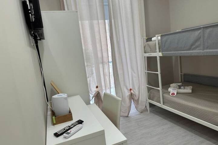 Room 26 of 60