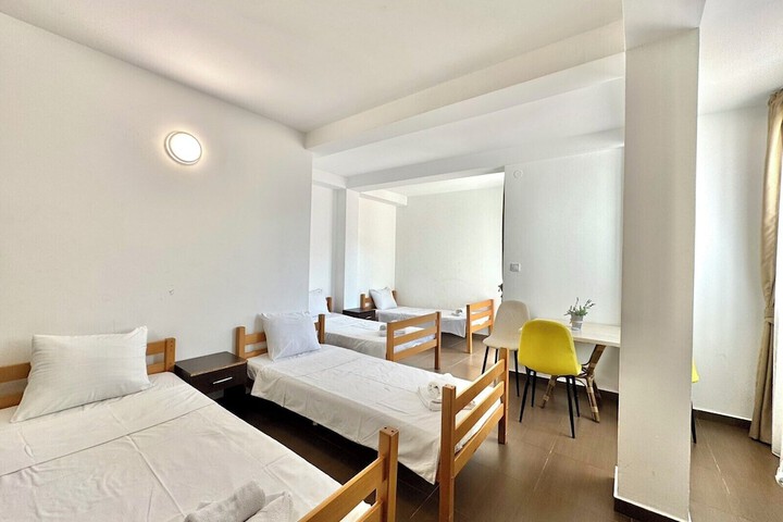 Room 46 of 73