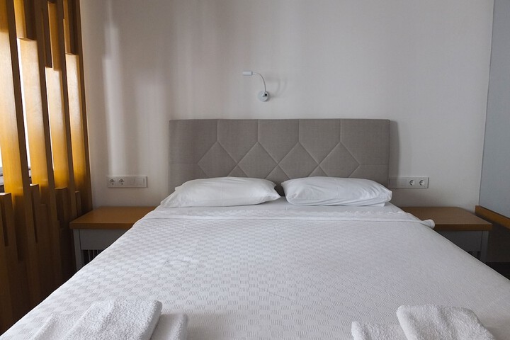 Room 21 of 74