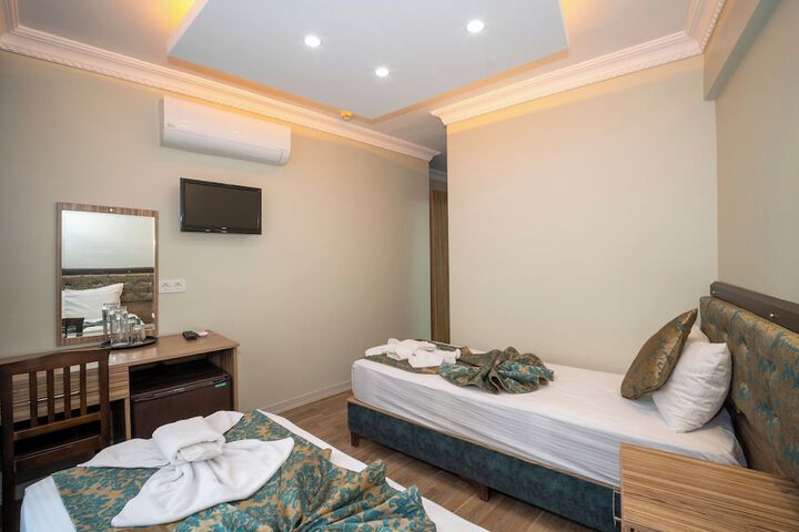 Room 40 of 90