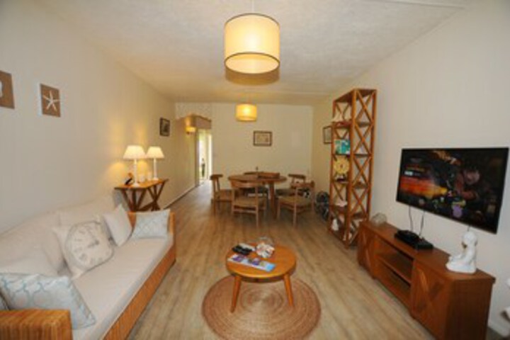 Room 11 of 20