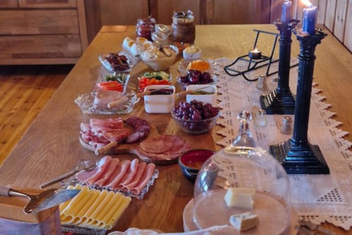 Dining 4 of 6