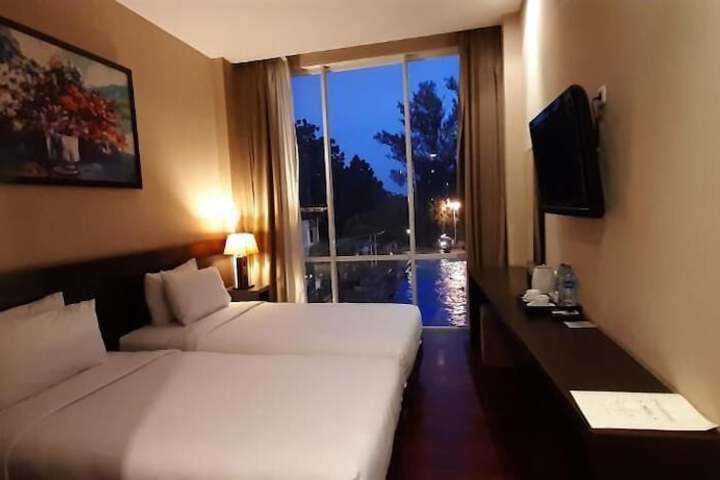 Room 26 of 55