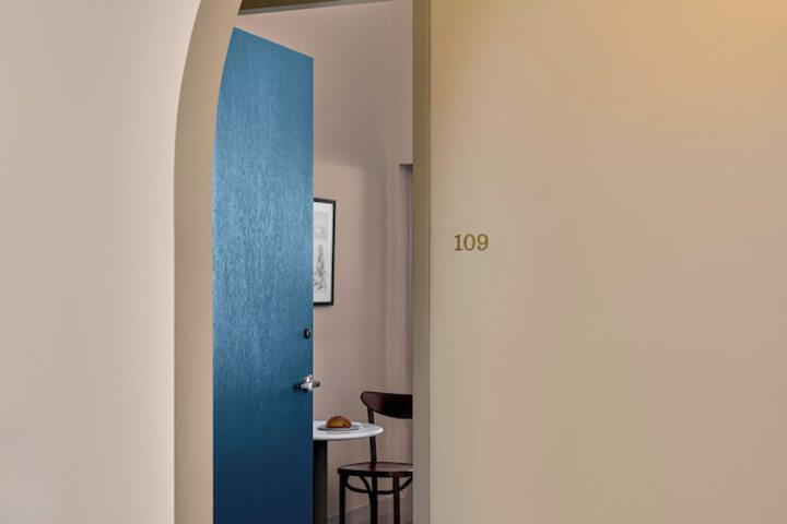 Room 5 of 13