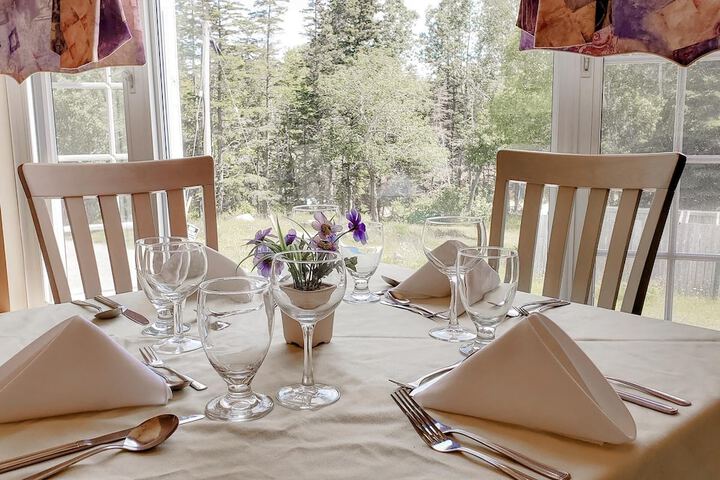 Dining 79 of 153