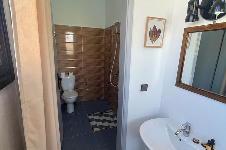 Room 13 of 31