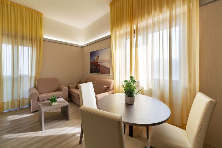 Room 28 of 41