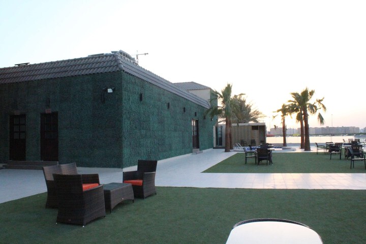 Hotel Entry