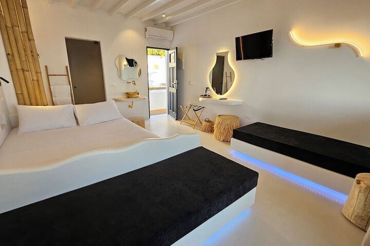 Room 43 of 113