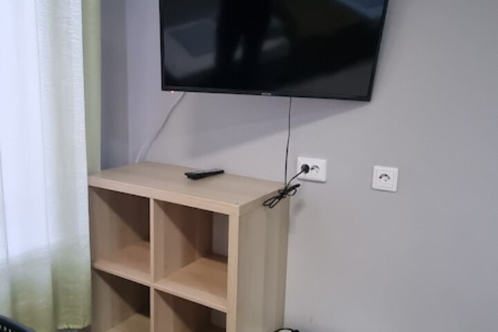 Room 25 of 40