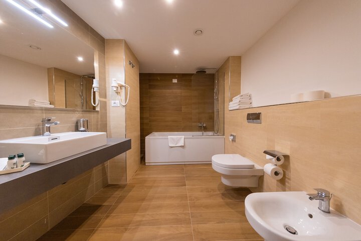 Clean Restrooms