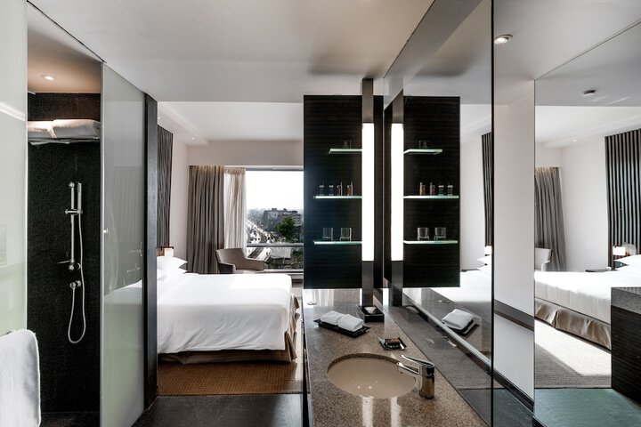 Room 19 of 44